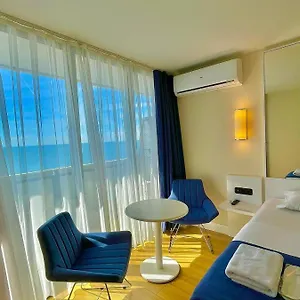 Orbi Sea View Апартаменты